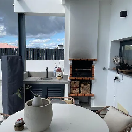 R&m With Pool And Jacuzzi ヴィラ