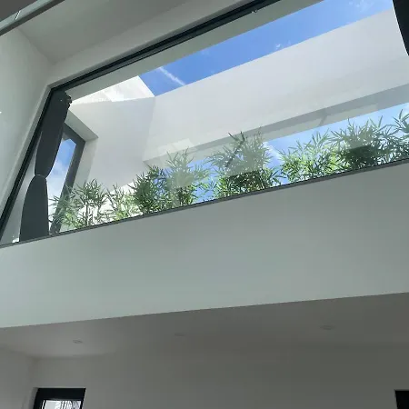 R&m With Pool And Jacuzzi Villa *