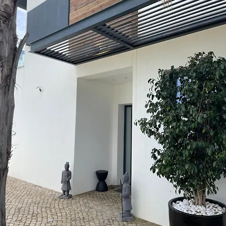 Villa R&m With Pool And Jacuzzi Quelfes